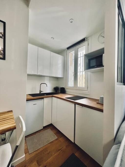 Apartamento Tres Beau Studio Refait A Neuf 2 Saint-Ouen  Exterior foto